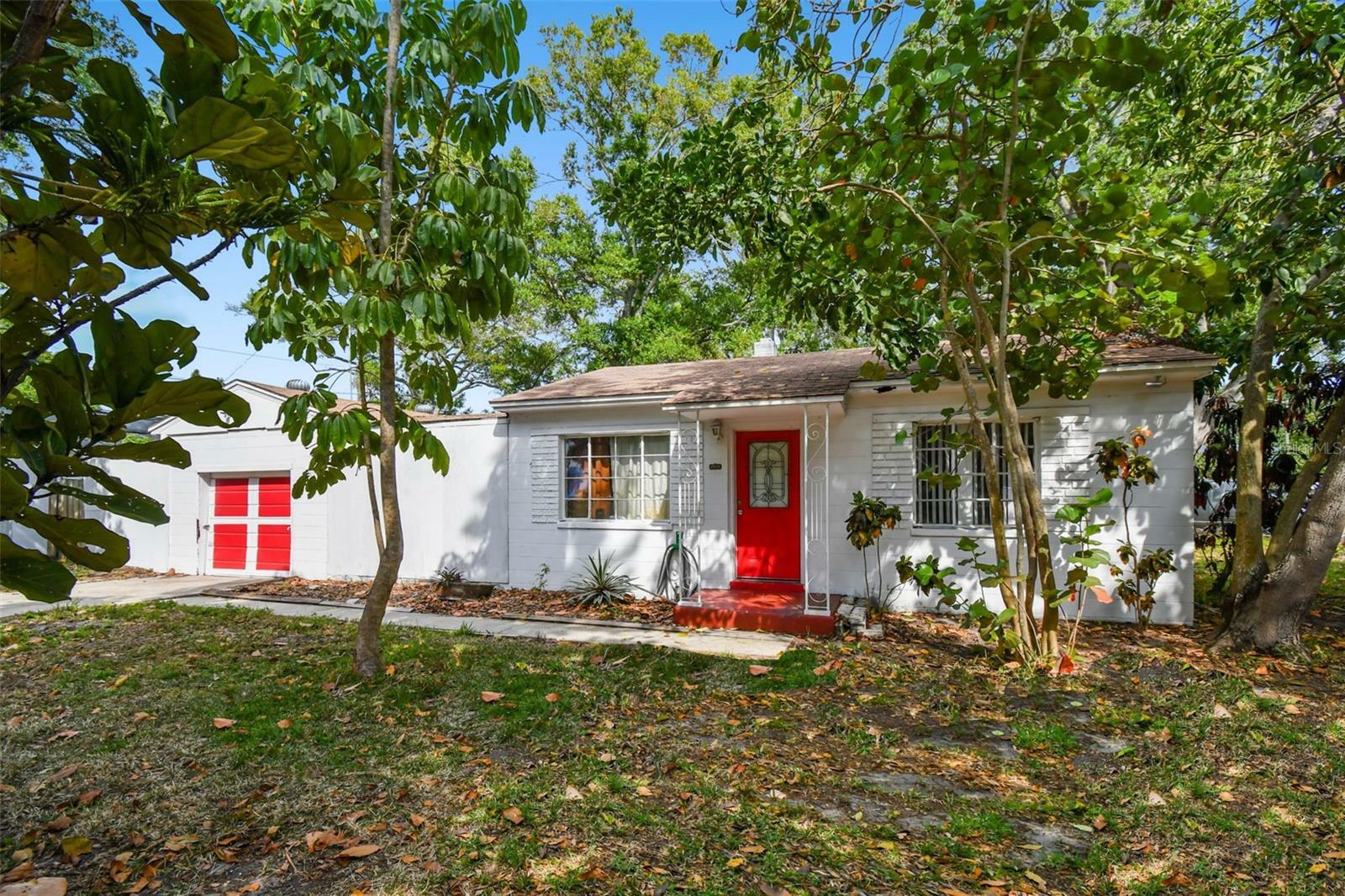 Property Photo: 1518 57th Street S FL 33707