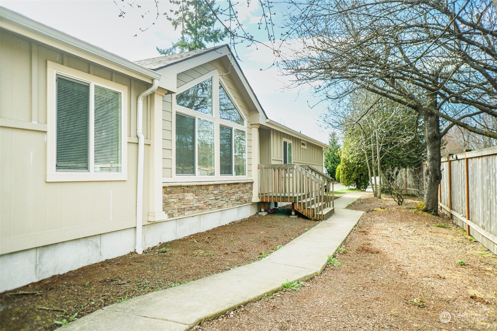 Property Photo: 34004 37th Avenue SW WA 98023
