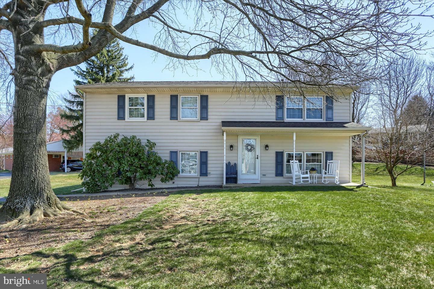 Property Photo: 512 Wayne Drive PA 17055