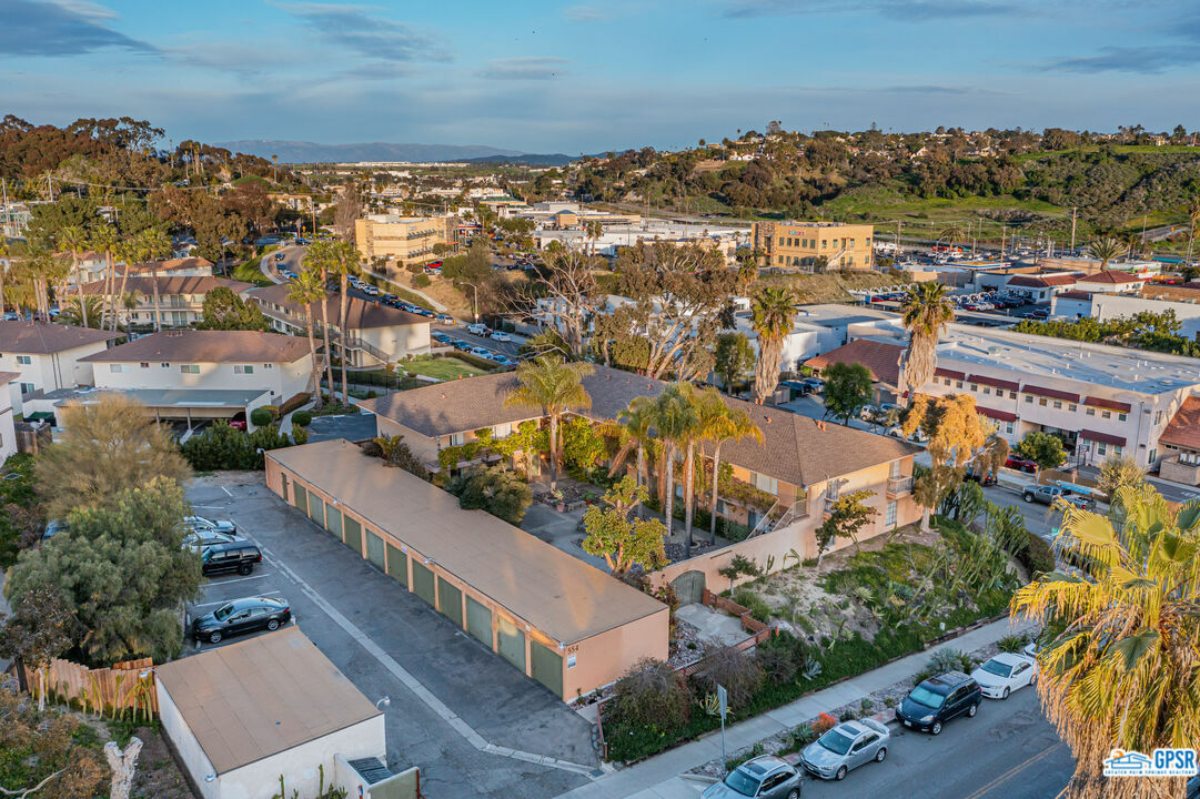 Property Photo: 554 Greenbrier Dr CA 92054