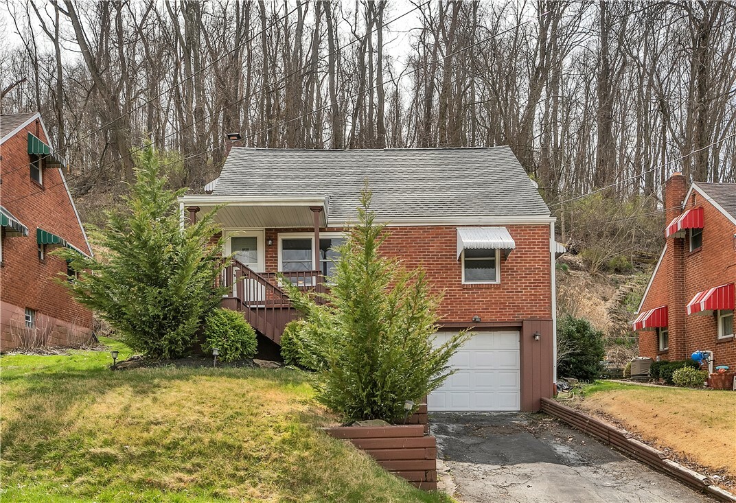 Property Photo:  453 Cedar Street  PA 15644 