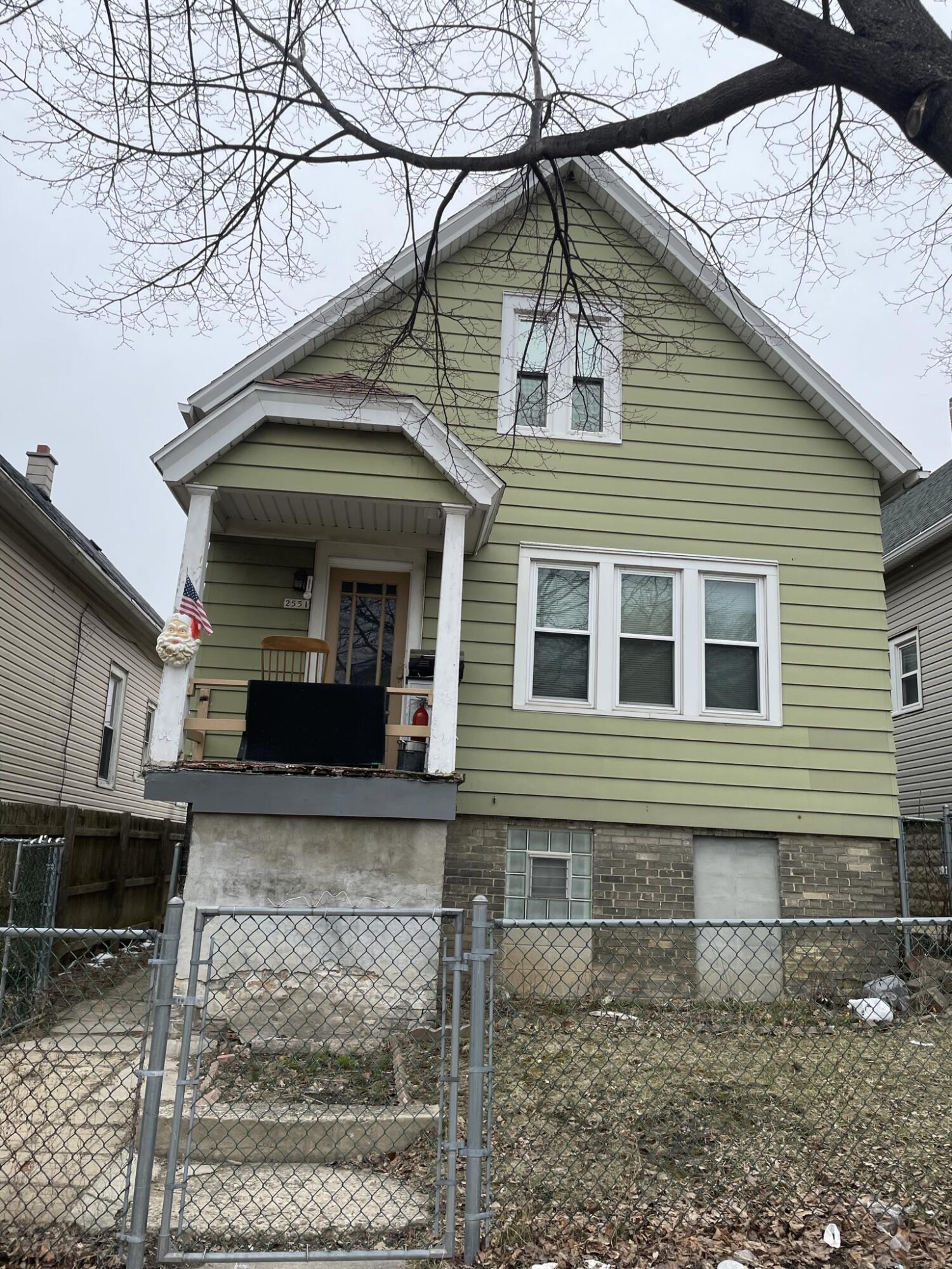 Property Photo: 2551 S 8th St WI 53215