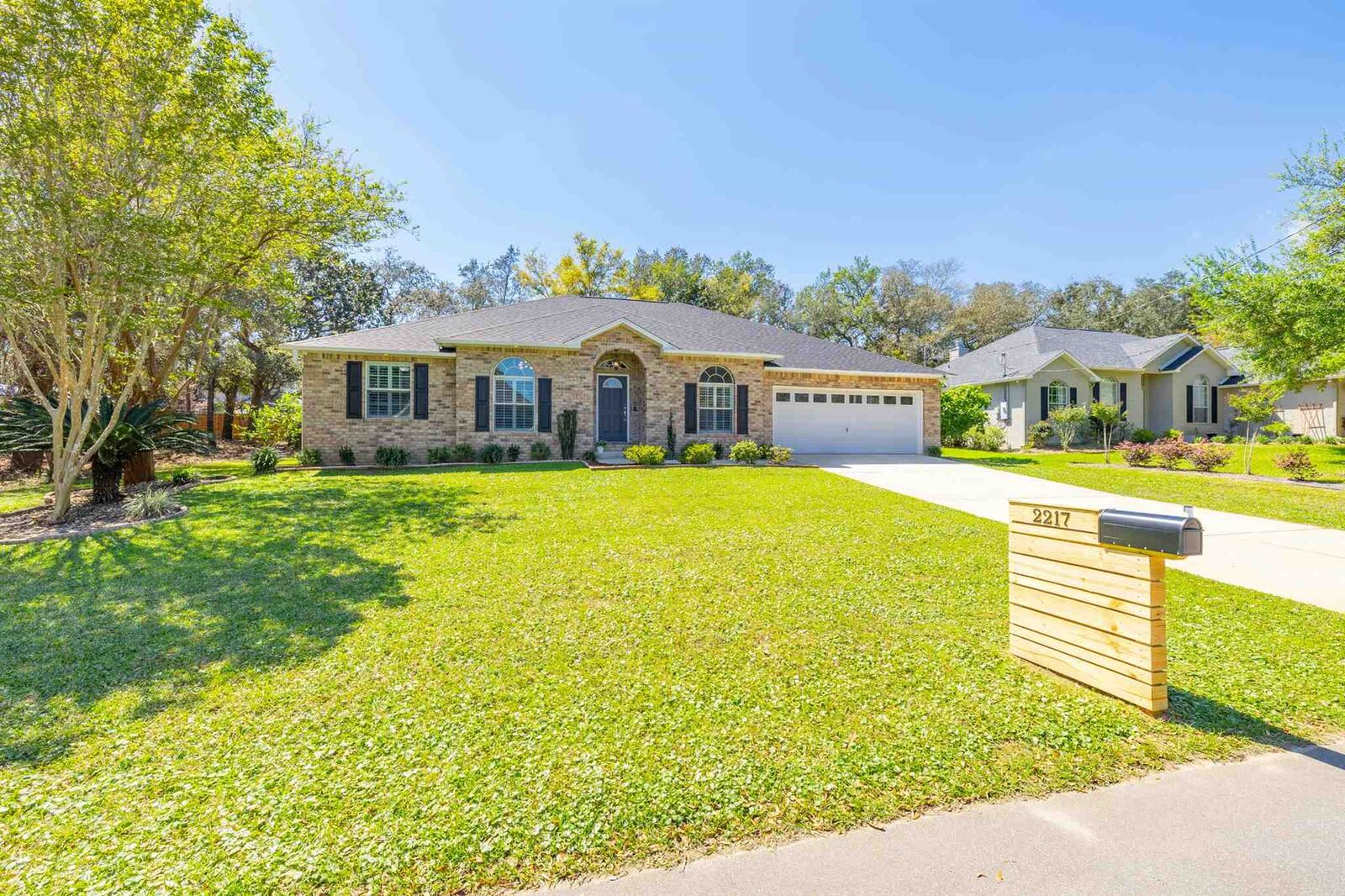 Property Photo: 2217 Reservation Rd FL 32563