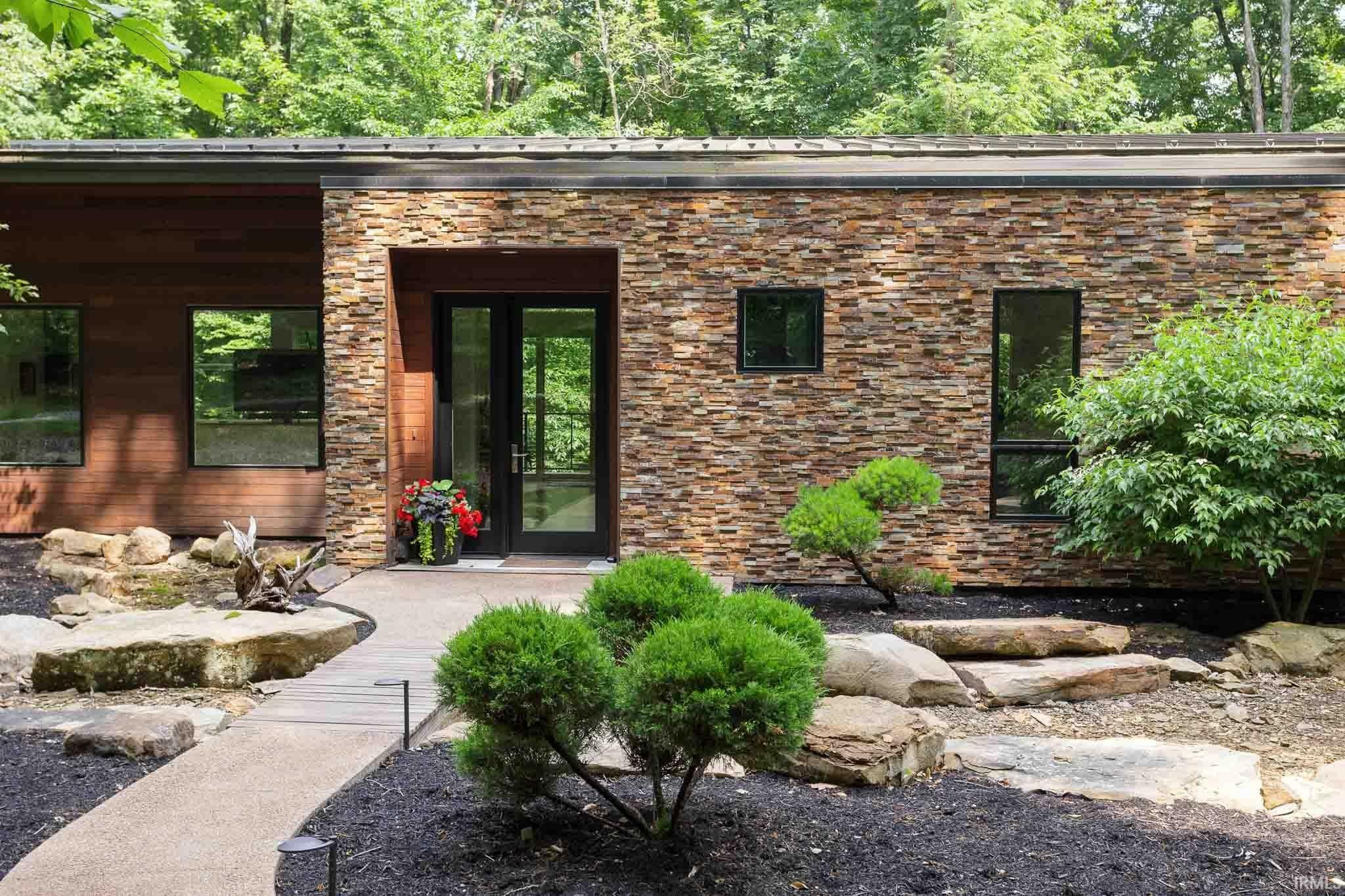 Property Photo: 4855 S Nature Way IN 47401