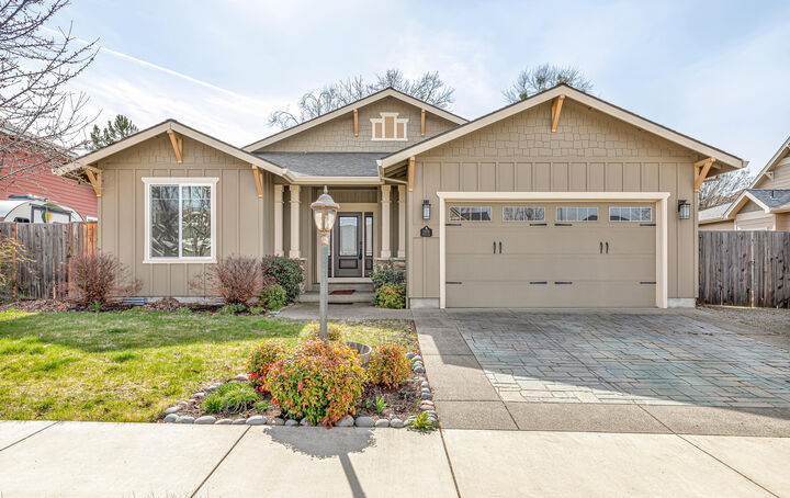 2876 Strasburg Street  Medford OR 97504 photo