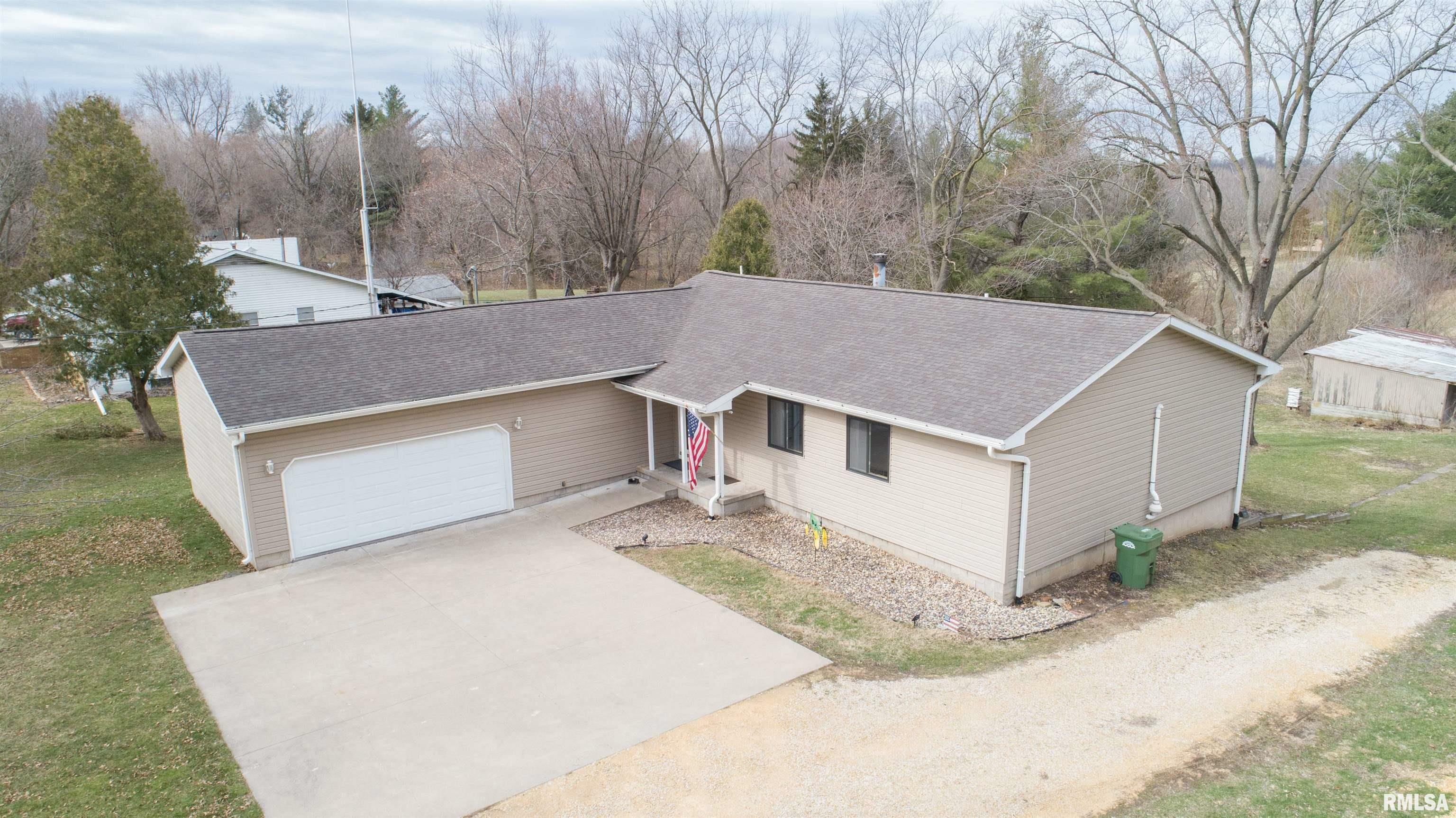 Property Photo:  606 S 18th Street  IA 52732 