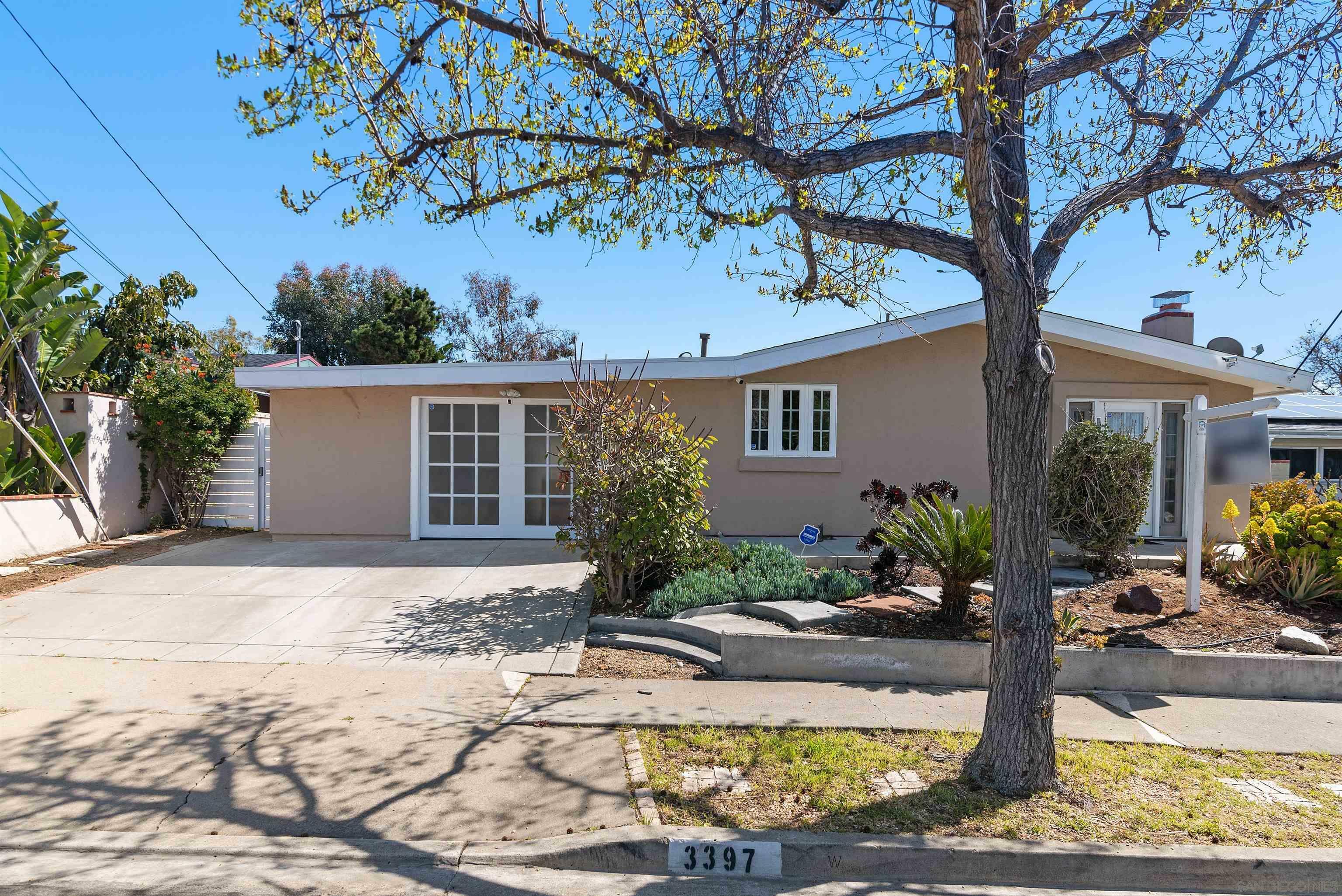 Property Photo: 3397 Dorchester Dr CA 92123