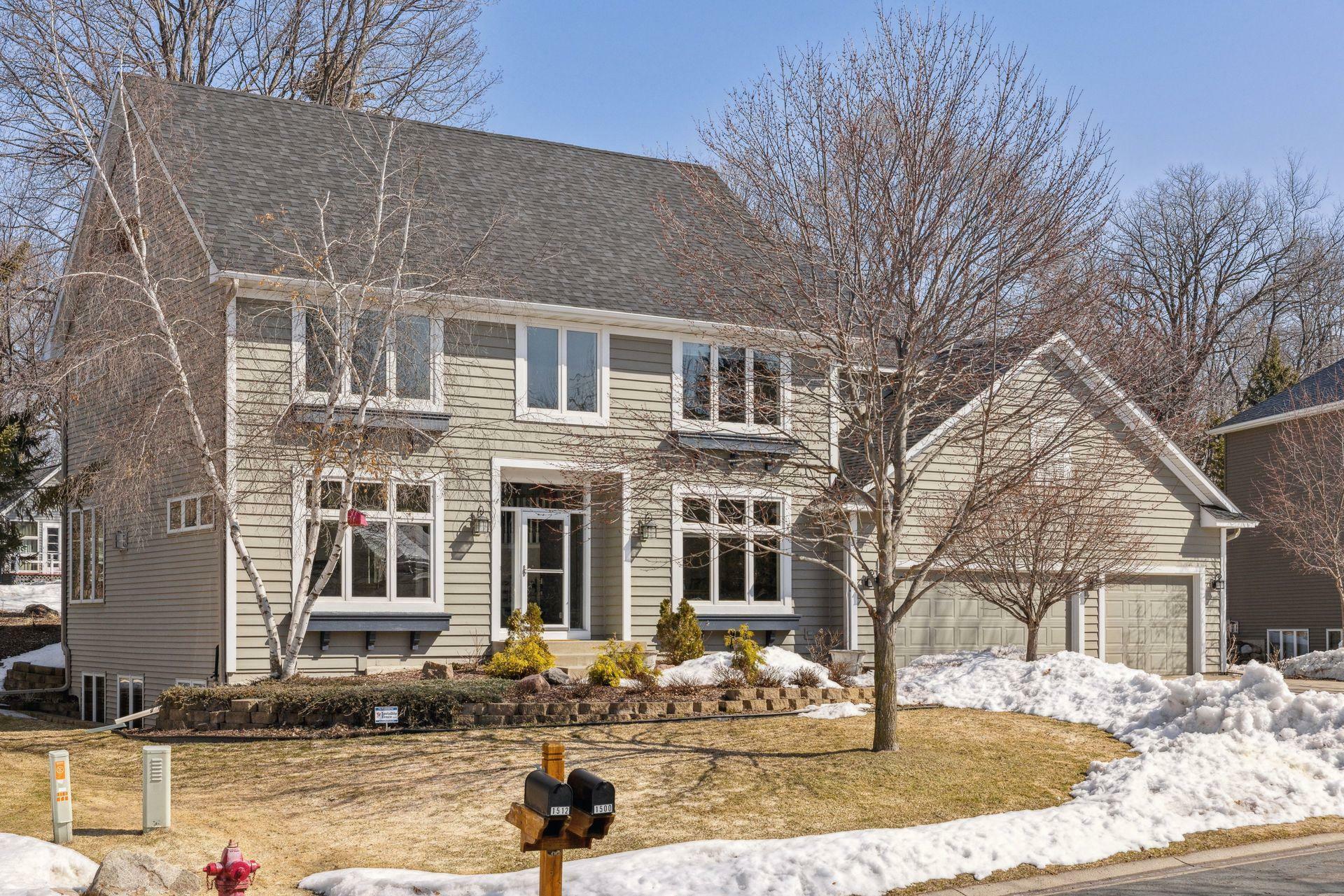 Property Photo: 1500 Knob Hill Lane MN 55331