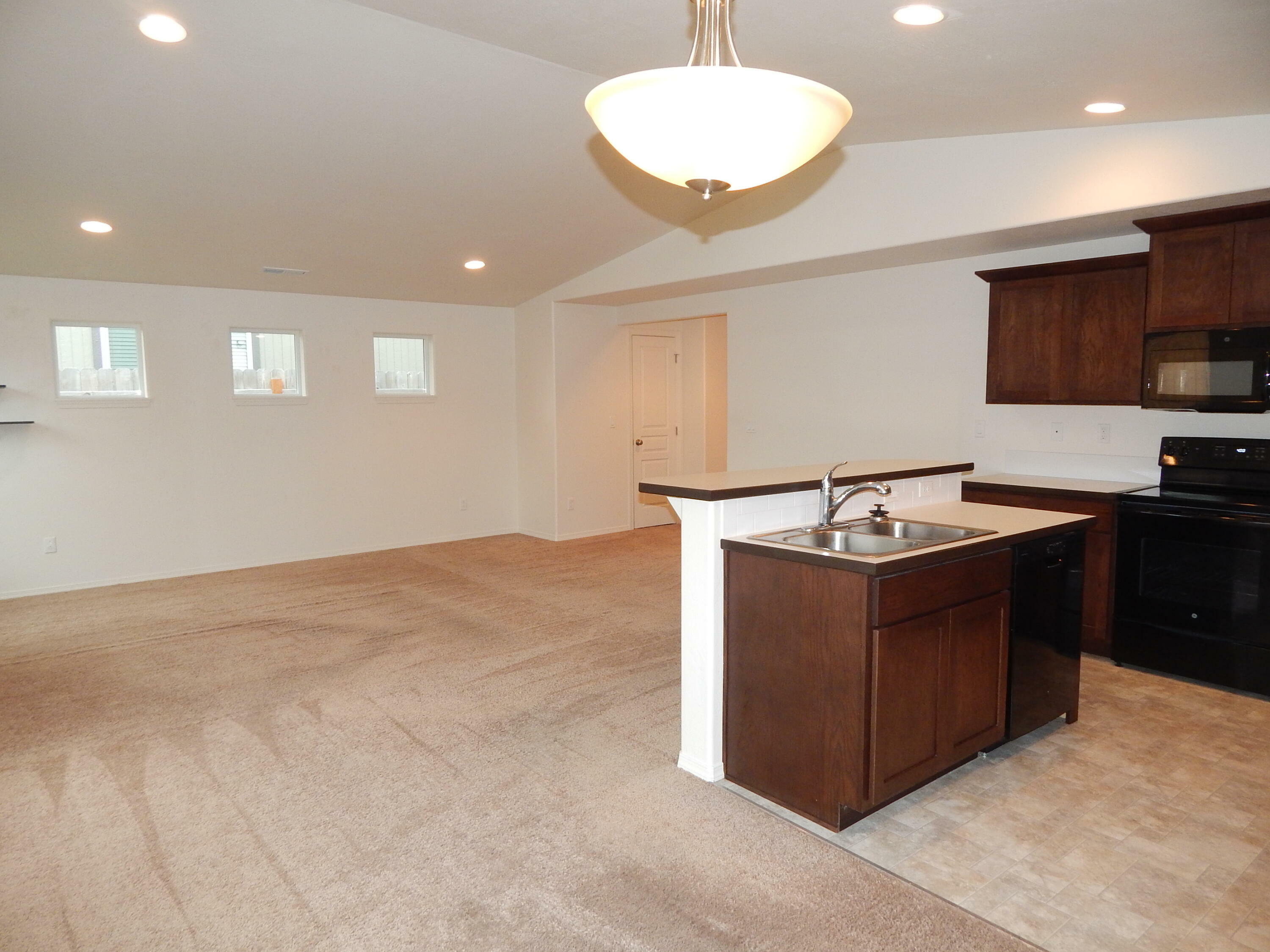 Property Photo: 26 Oak Heights Drive OR 97524