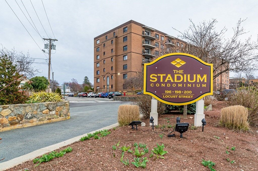 Property Photo:  200 Locust St 305  MA 01904 