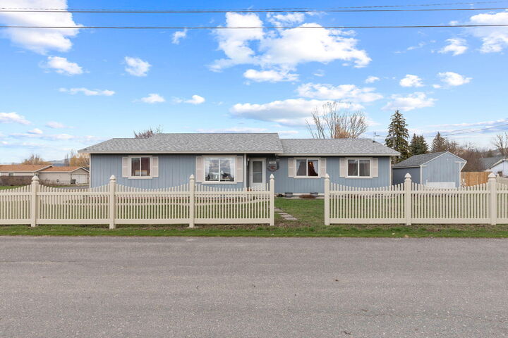 1024 W Court St  Chewelah WA 99109 photo