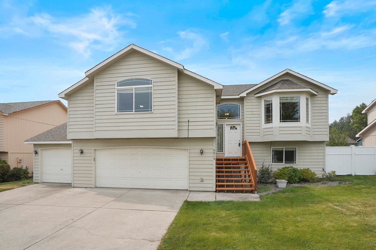 Property Photo:  5015 N Penn Ave  WA 99206 