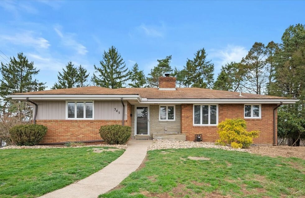 Property Photo: 345 Crestnol Dr PA 15237