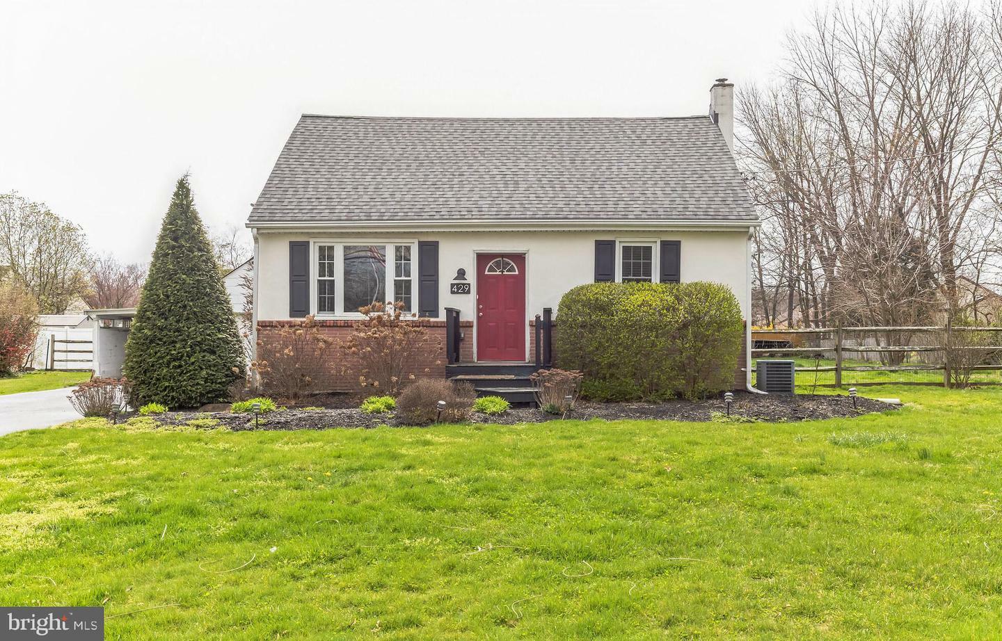 Property Photo: 429 Prospect Avenue PA 19044