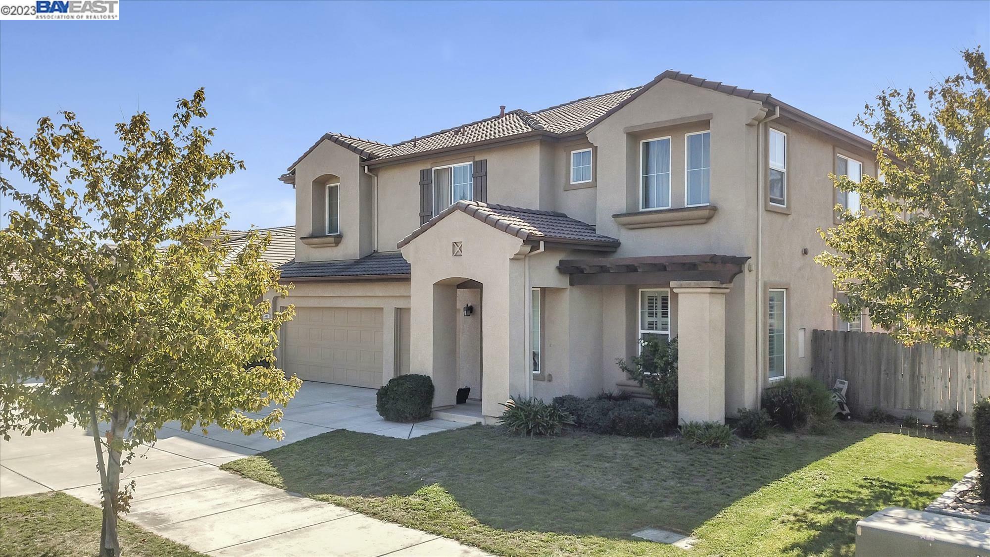 Property Photo:  1442 Moonbeam Way  CA 95382 