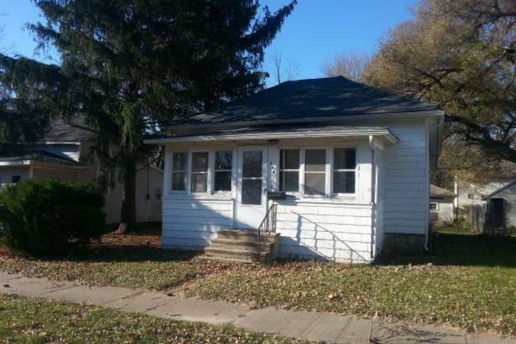 Property Photo:  714 W 1st Street  IA 50701 