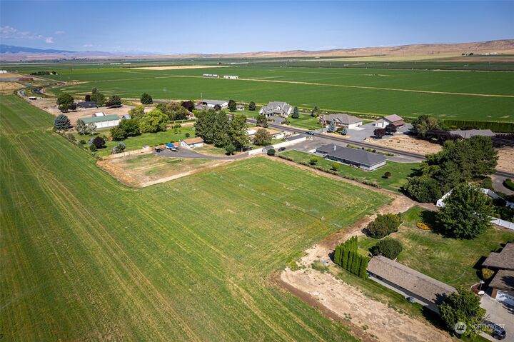 Property Photo:  0 Central Avenue N  WA 98848 