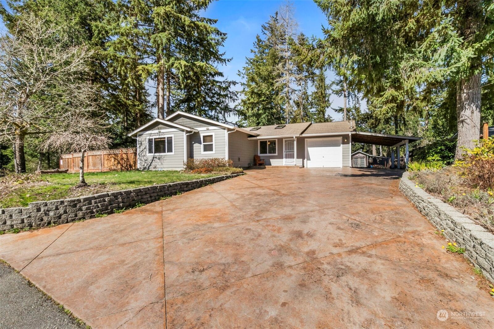 House for sale in Bremerton 13882 Chinook Circle NW, Bremerton, WA 98312