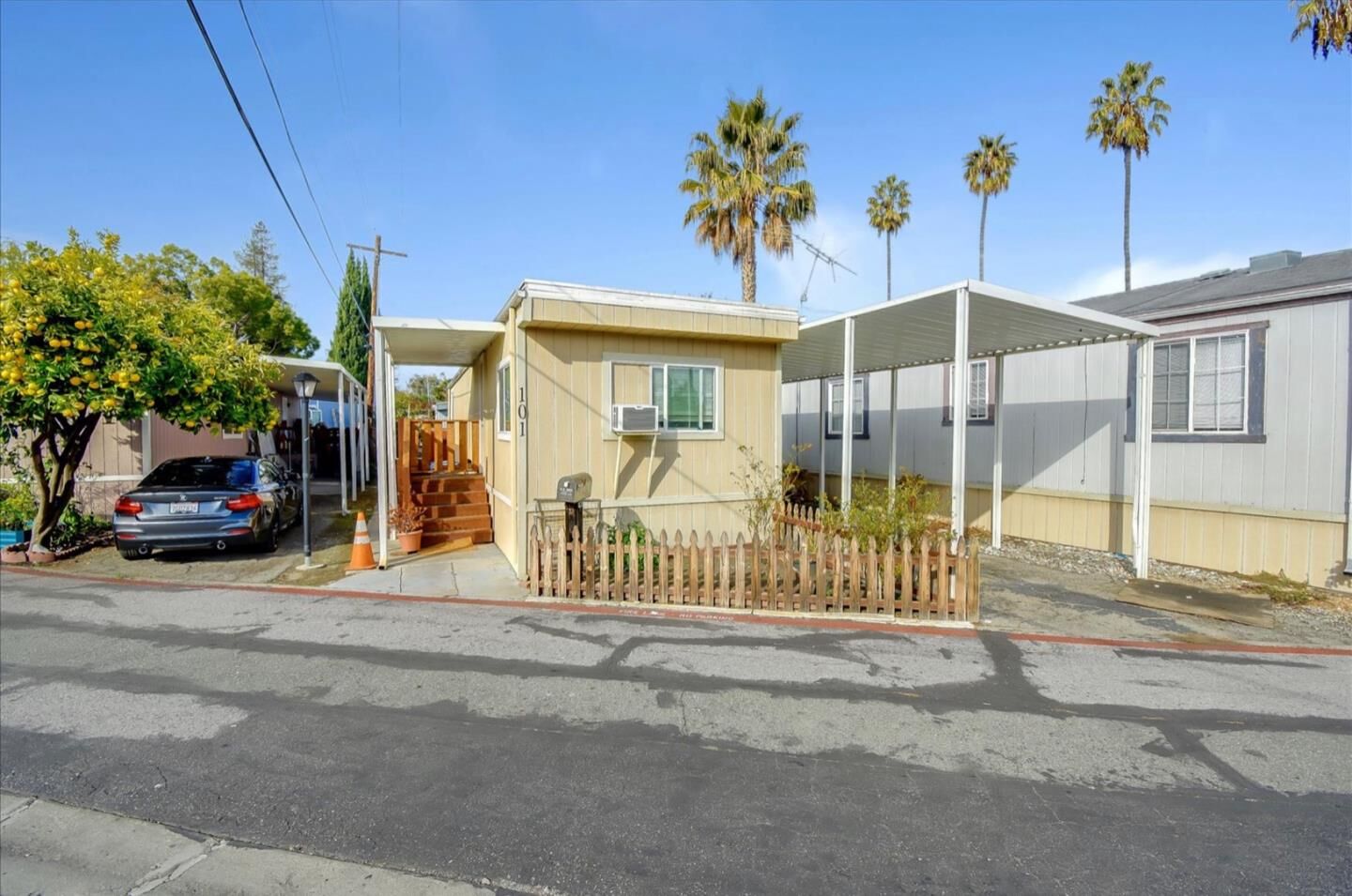 Property Photo: 440 Moffett Boulevard 101 CA 94043