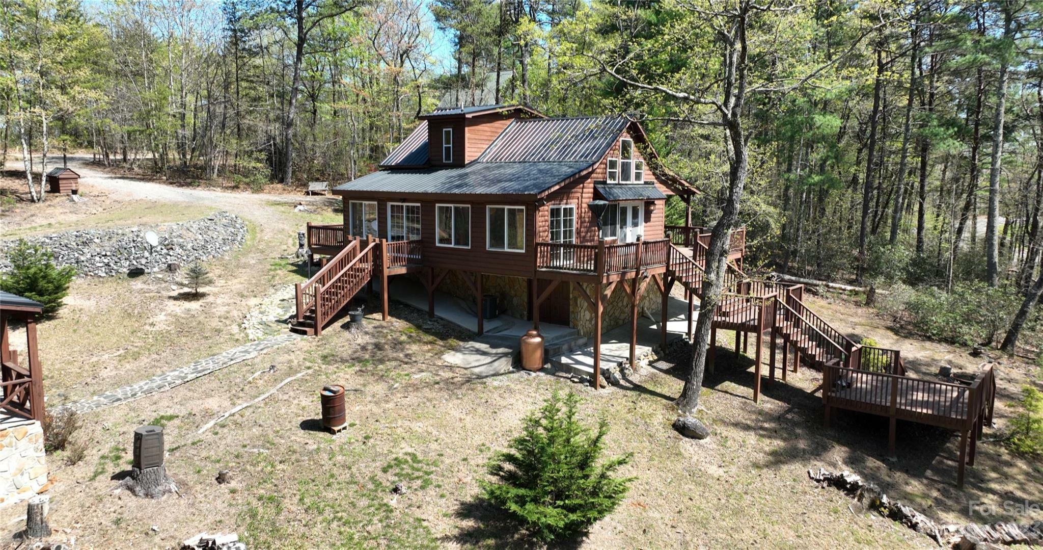 Property Photo: 1158 Staghorn Road NC 28665