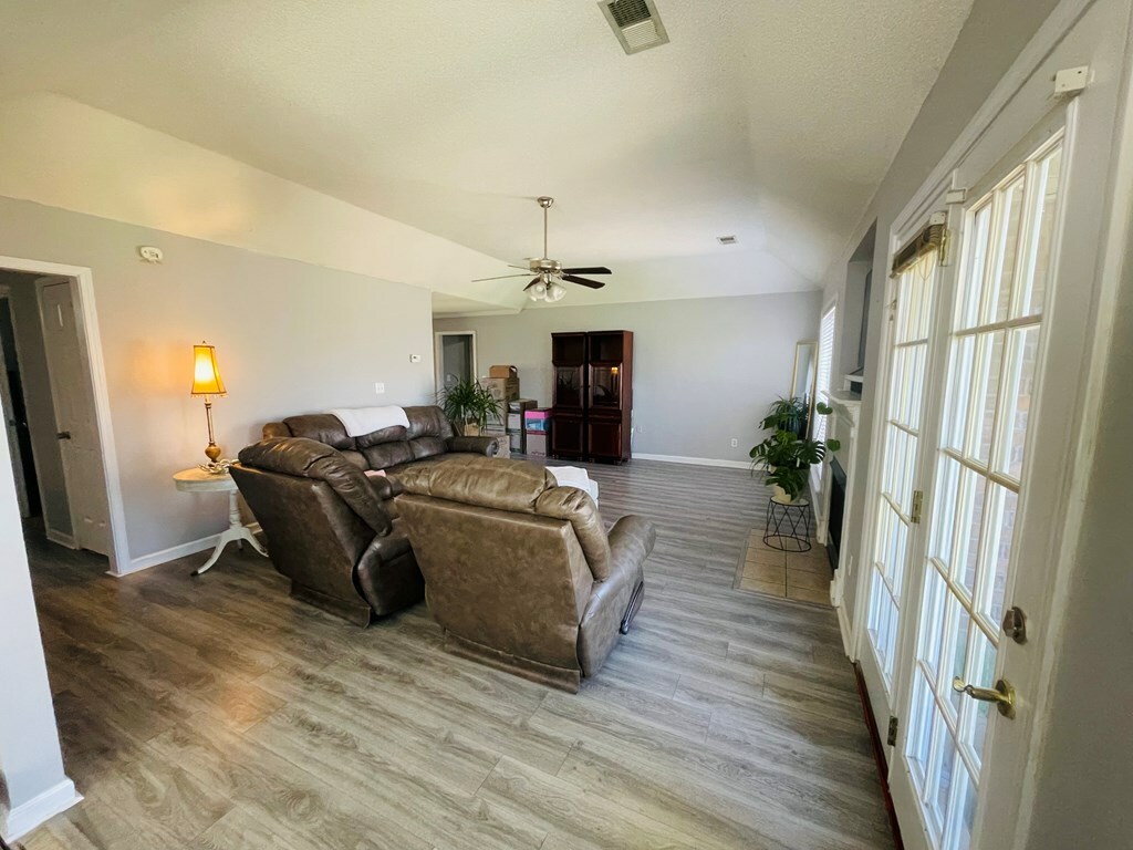 Property Photo:  813 Bayou Vista Drive  AR 72364 