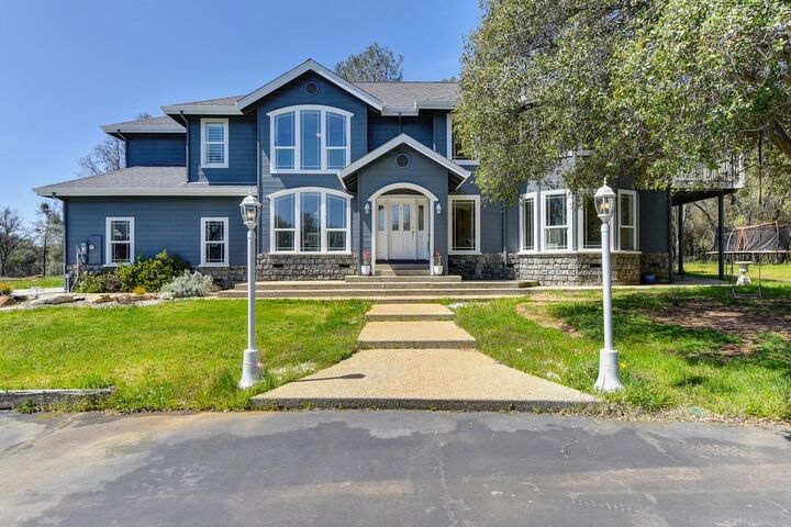 14246 Sugar Loaf Road  Grass Valley CA 95949 photo