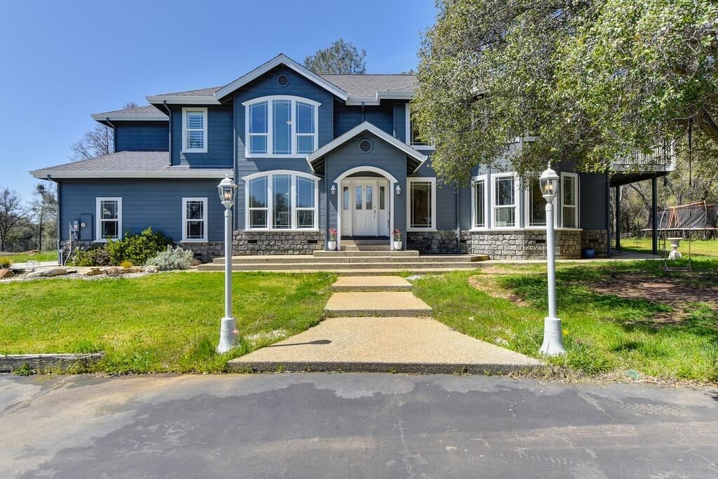 Property Photo: 14246 Sugar Loaf Road CA 95949