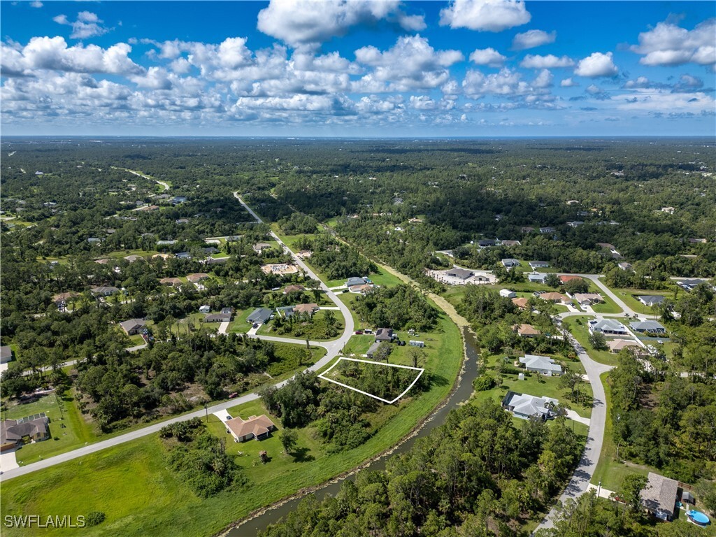 Property Photo: Bannock Circle FL 34288