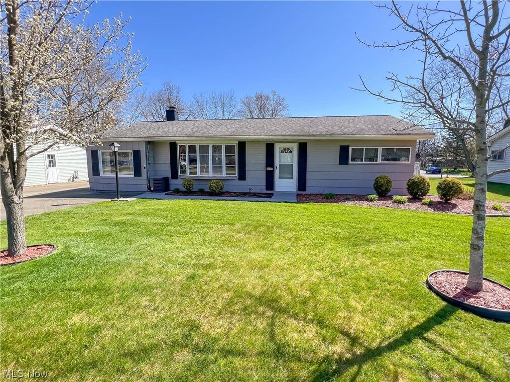 Property Photo: 3019 Bainbridge Avenue OH 44511