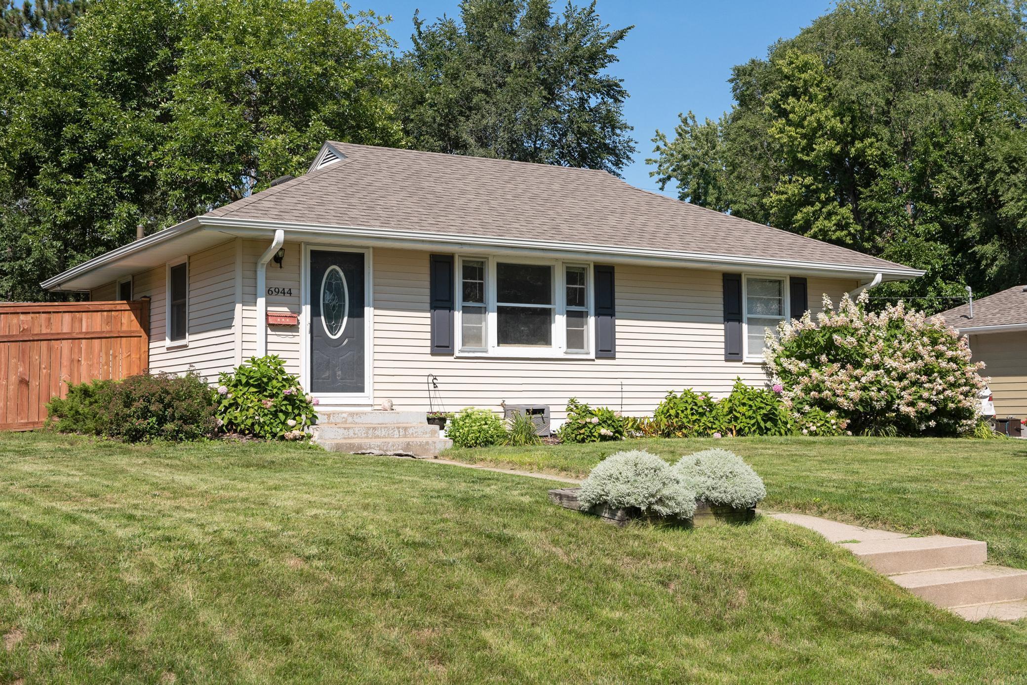 Property Photo: 6944 Columbus Avenue MN 55423