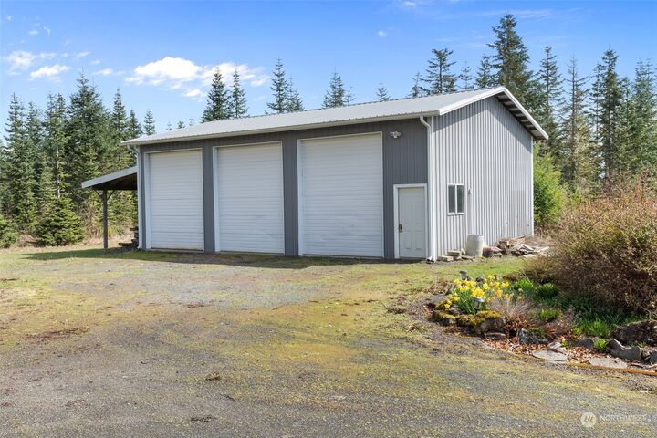 Property Photo:  557 Brown Road E  WA 98532 