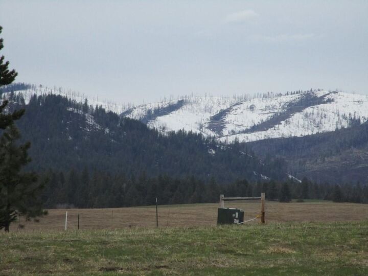 5266 Wagner Rd  Springdale WA 99173 photo