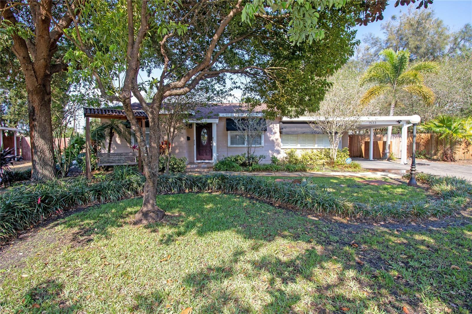 Property Photo: 1533 59th Street N FL 33710