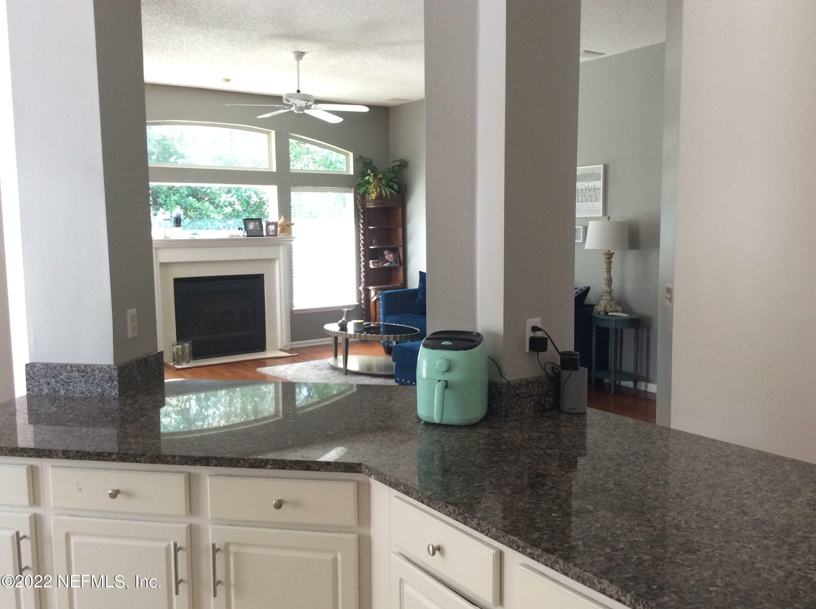 Property Photo:  4464 Summerhaven Boulevard S  FL 32258 