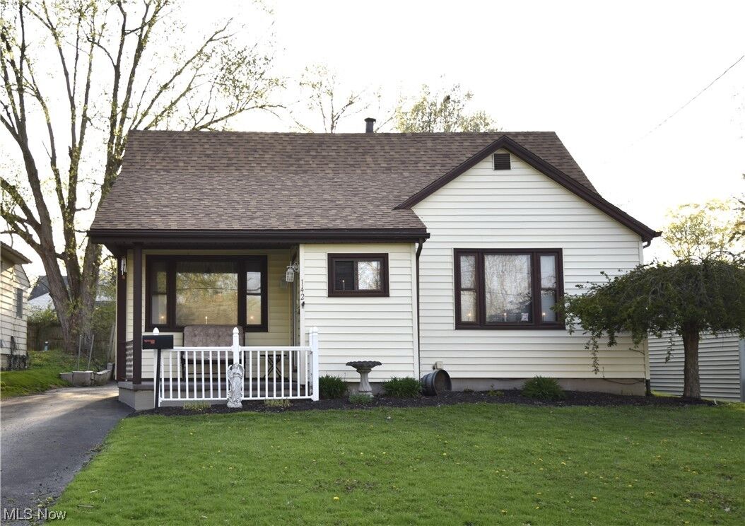 Property Photo:  142 Carnegie Avenue  OH 44515 