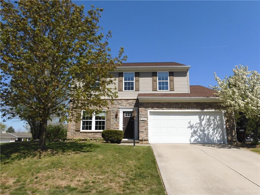 Property Photo: 1601 Wimbledon Drive OH 45324