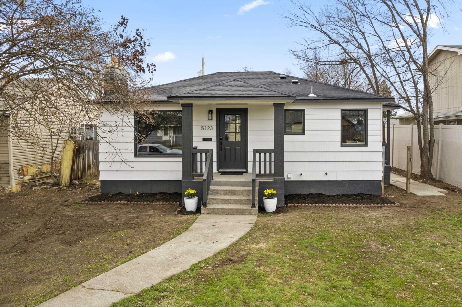 Property Photo: 5123 N Elm St WA 99205