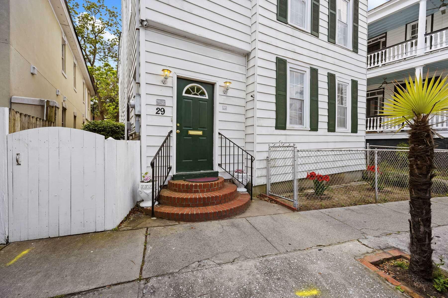 Property Photo:  29 Nassau Street  SC 29403 