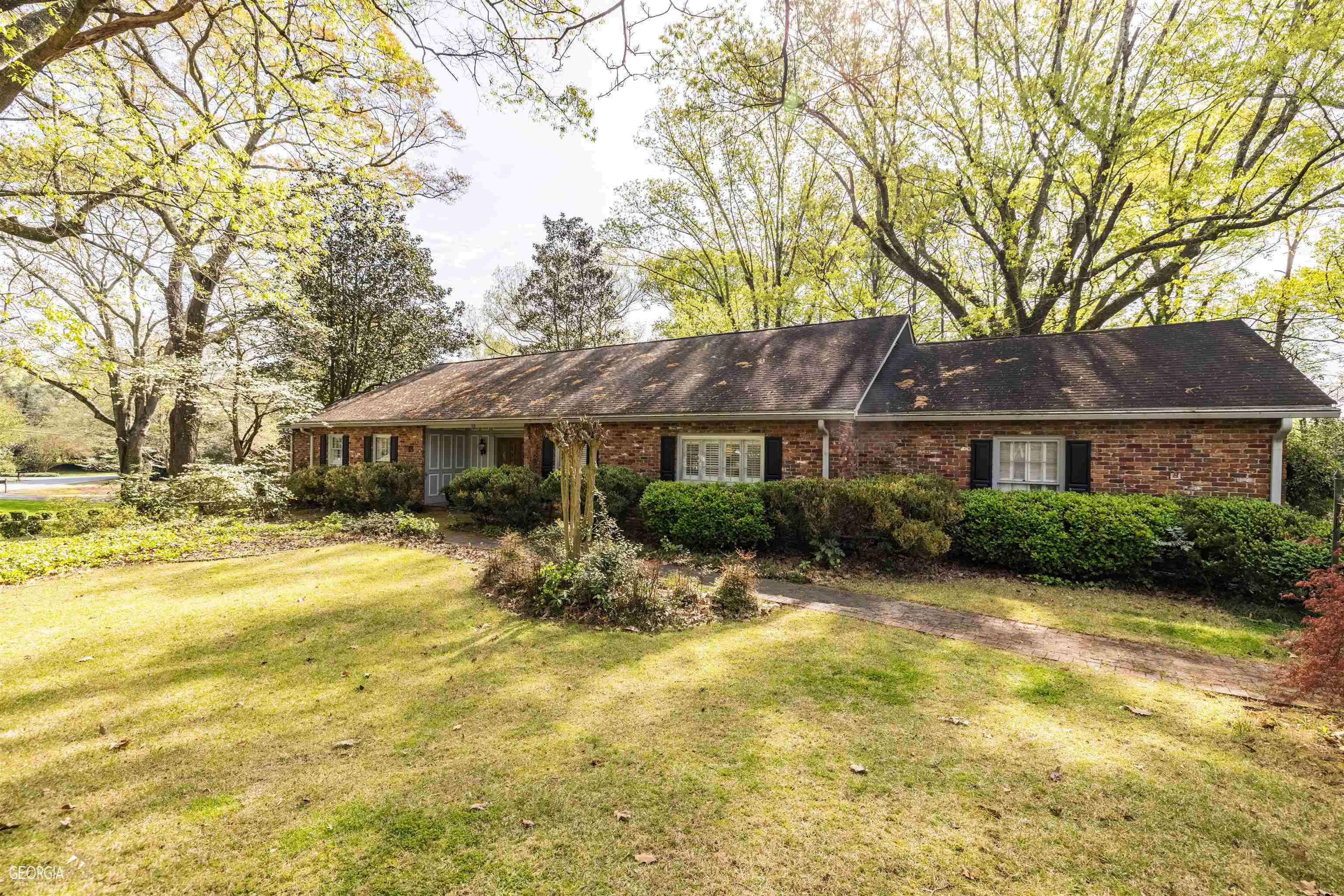 Property Photo: 15 Virginia Circle GA 30161