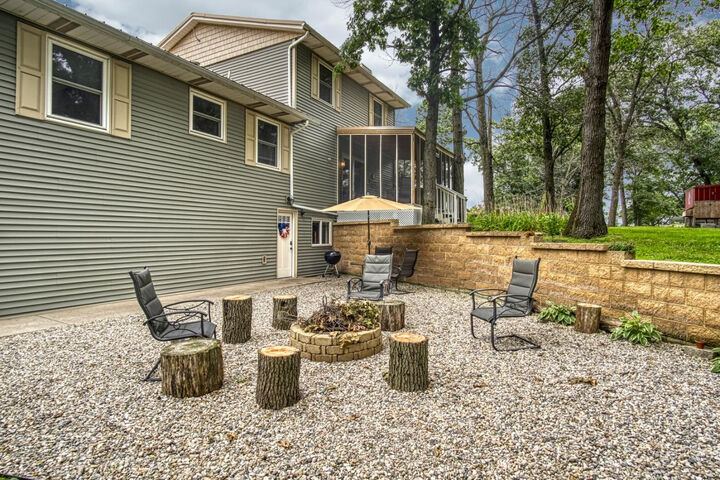 Property Photo:  5073 E 900  IN  