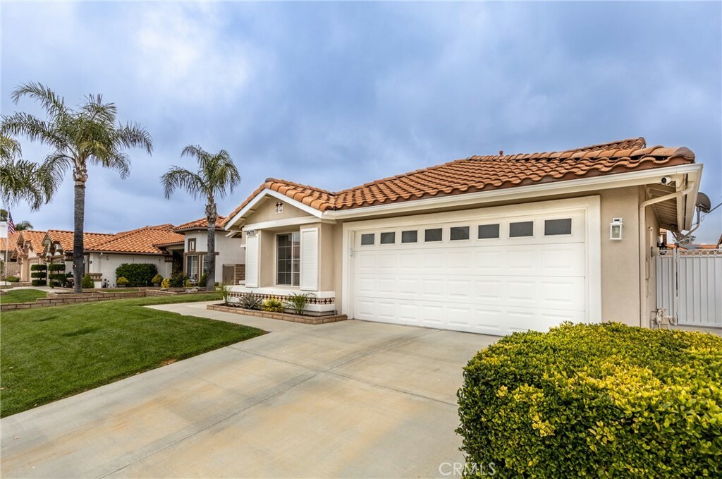 Property Photo:  1766 Cashew Tree Street  CA 92545 