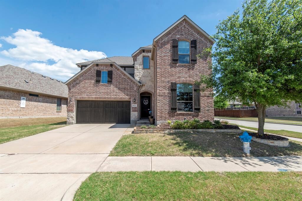 Property Photo:  4521 Avenida Lane  TX 75070 