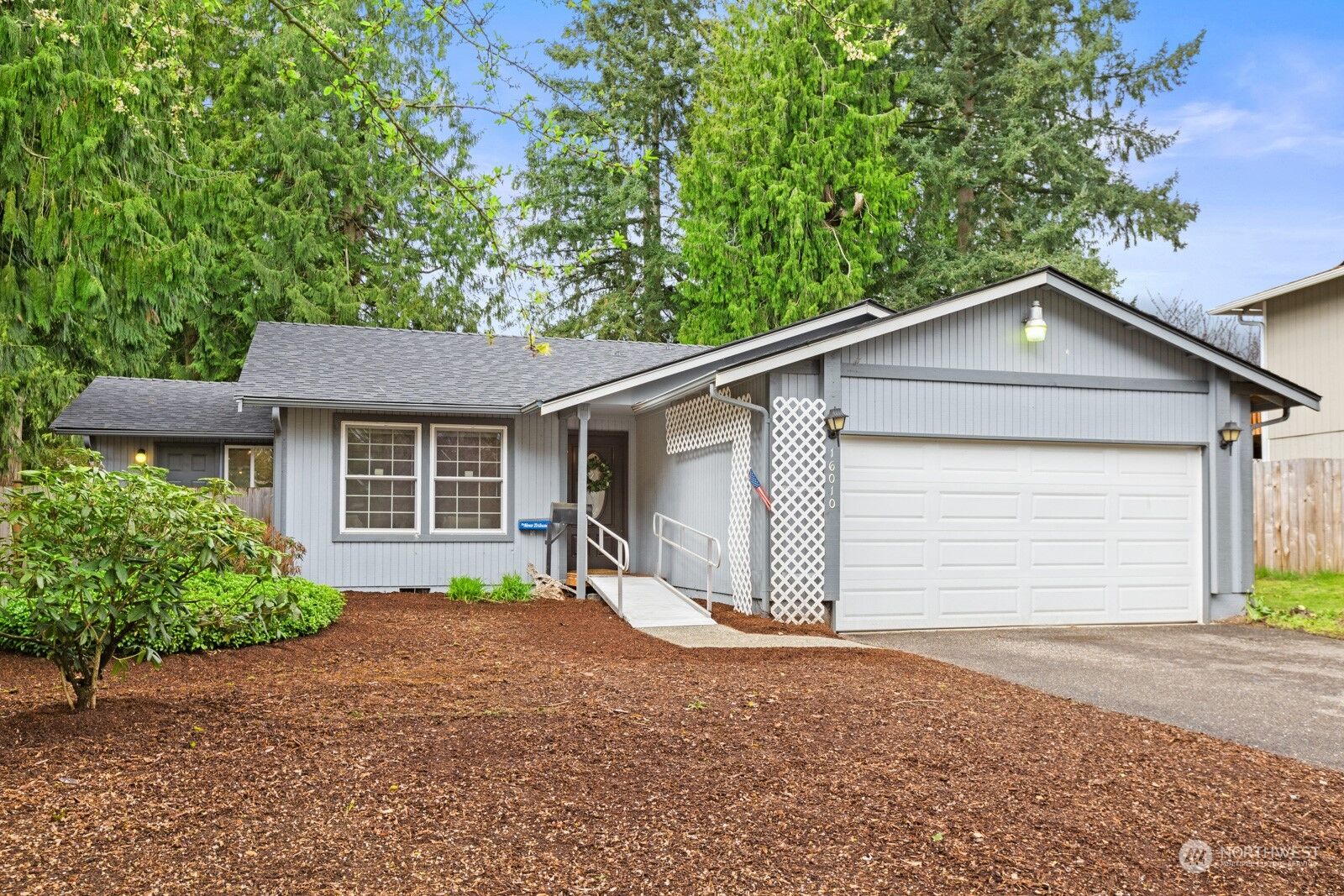Property Photo:  16010 120th Avenue E  WA 98374 