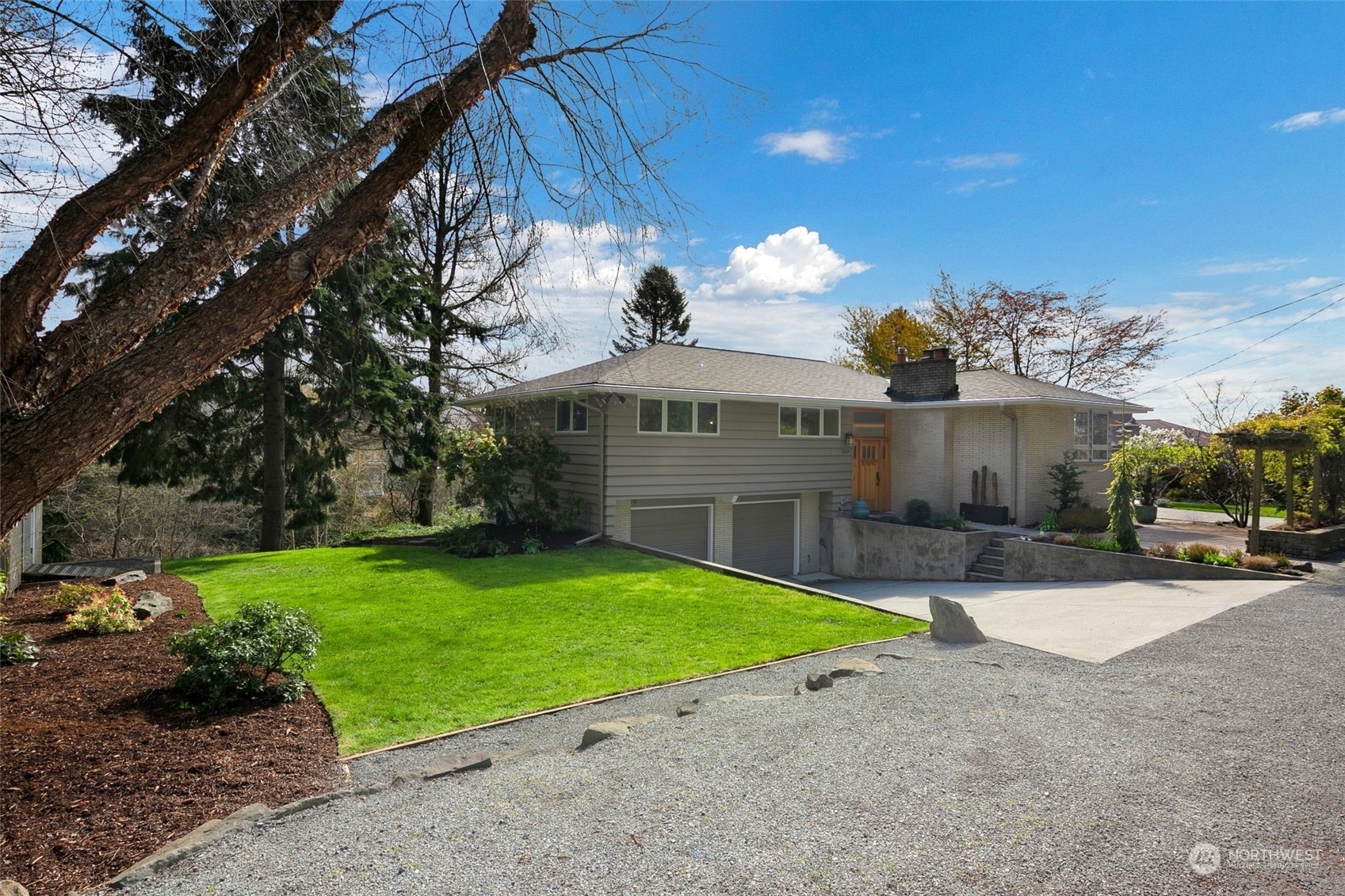 Property Photo:  2405 NW 205th Street  WA 98177 