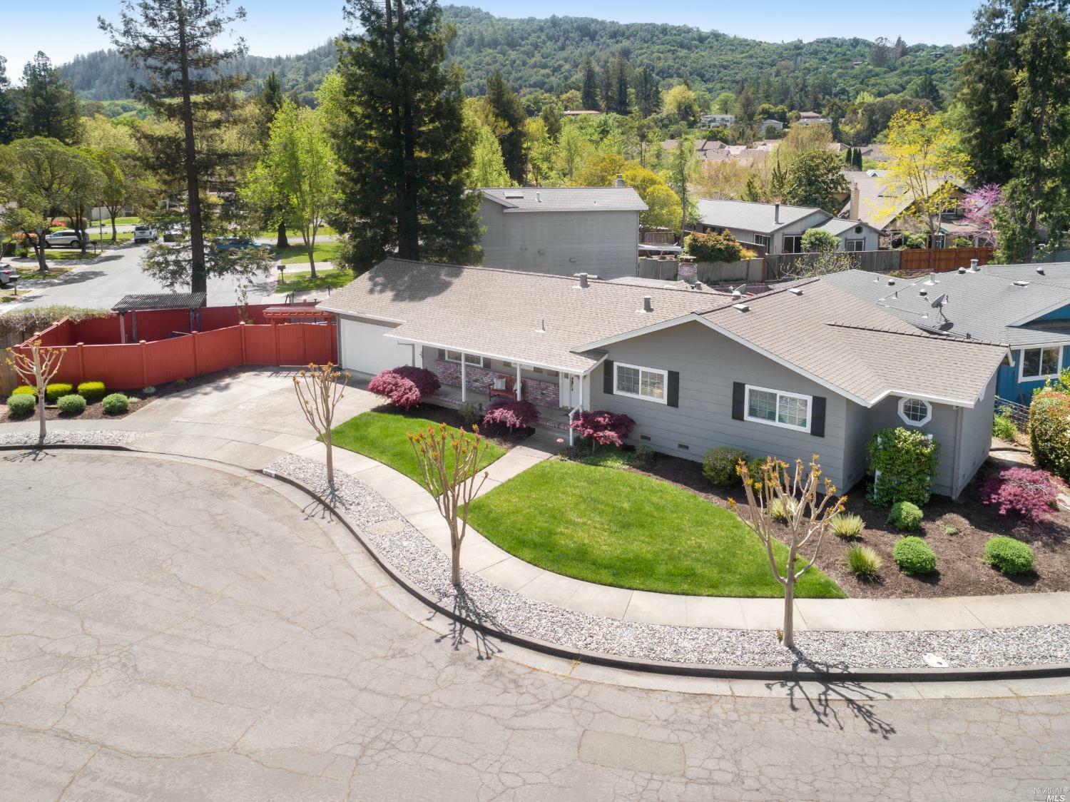 Property Photo: 2318 Warwick Drive CA 95405