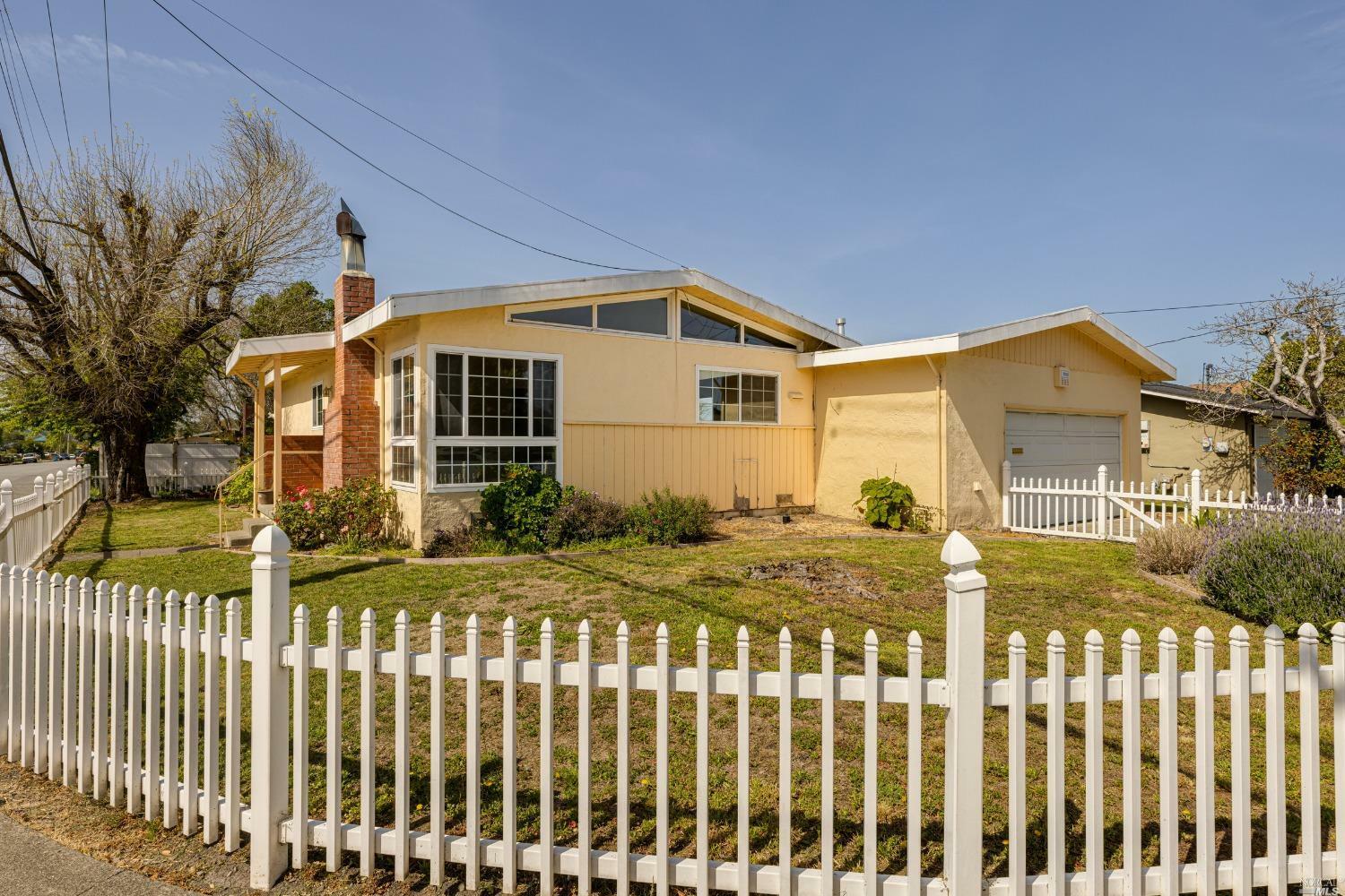 Property Photo:  532 Williams Drive  CA 94954 