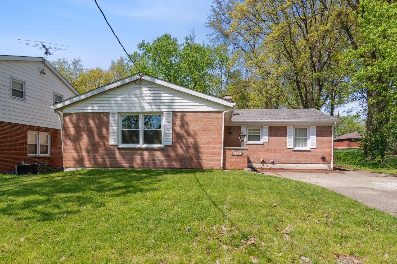 Property Photo:  2452 Struble Rd  OH 45231 