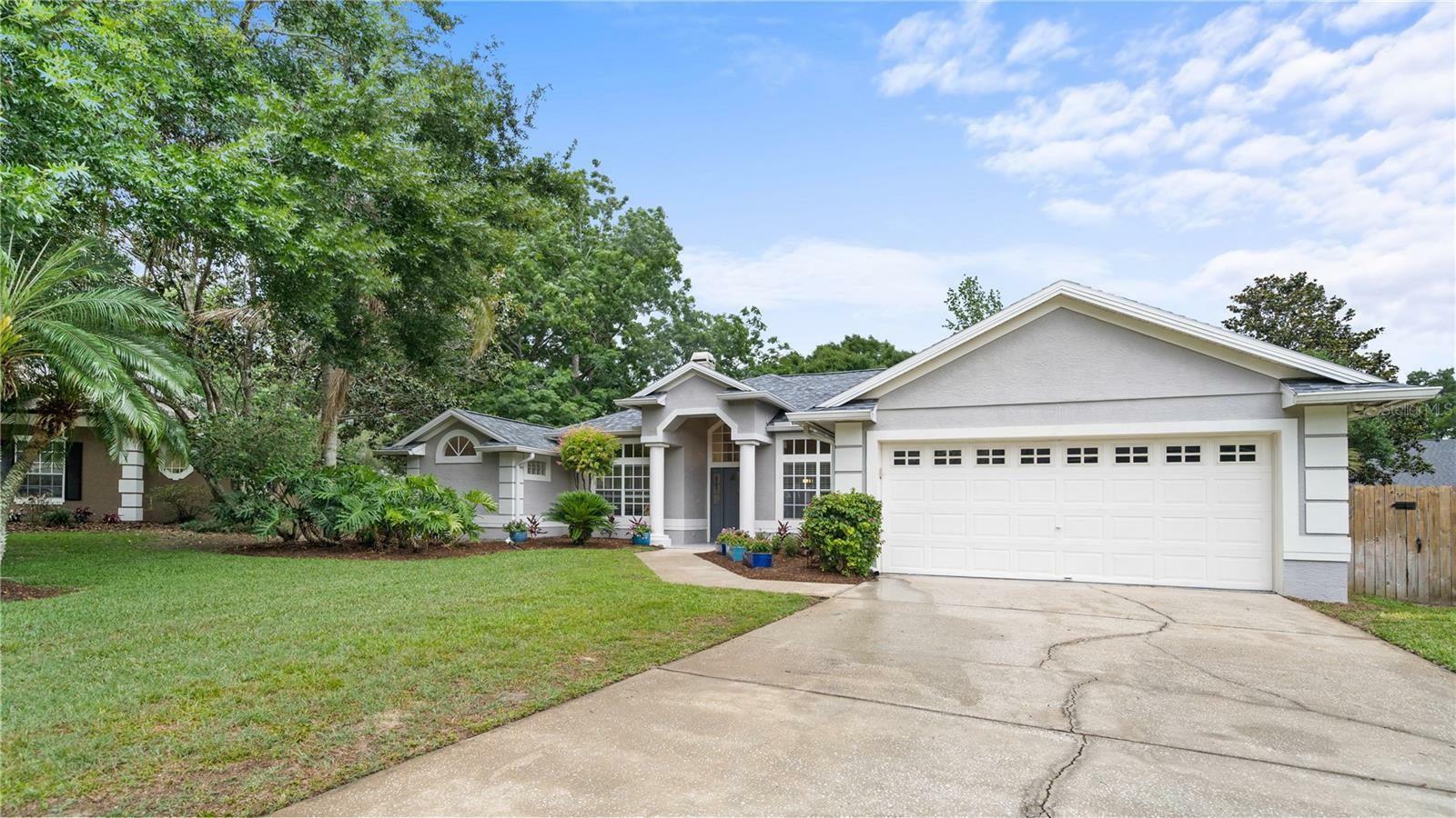 Property Photo:  1324 Saddleridge Drive  FL 32835 