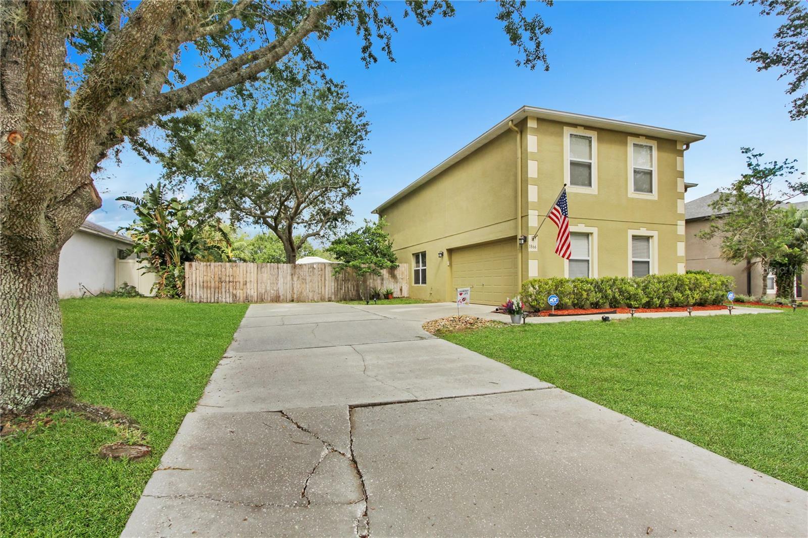 Property Photo: 1866 Durban Way FL 32712