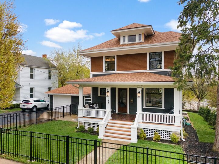 122 S 5th Street  St. Charles IL 60174 photo